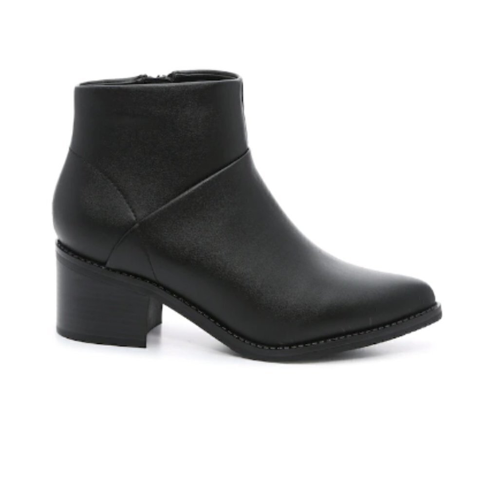 Blondo Eileen‎ Ankle Bootie in Black sz 10
